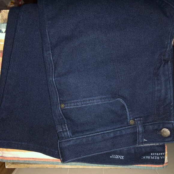 Banana Republic Traveler Jeans Slim Used-Excellent condition - Picture 4 of 4